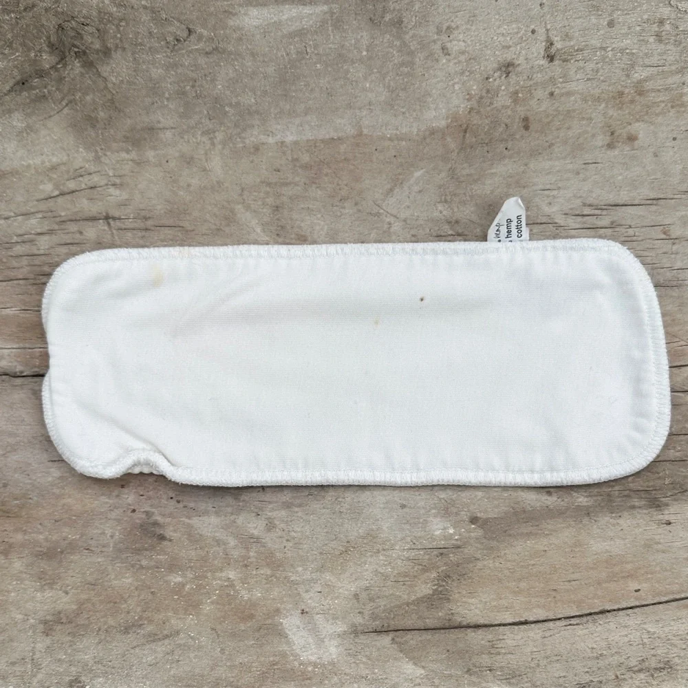 Thirsties hemp and cotton insert ONE only. No snaps